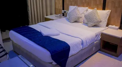 OYO 1118 샤르자 플라자 호텔 샤르자 호텔