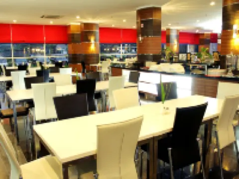 Lorin Sentul Hotel Hotels in Babakan Madang