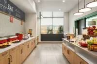 Hampton Inn & Suites - San Mateo فنادق في سان ماتيو