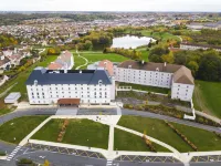 B&B HOTEL près de Disneyland Paris Hôtels à proximité de : Paroisse des Portes de la Brie