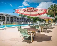 Quality Inn & Conference Center Panama City - Swimmingpools