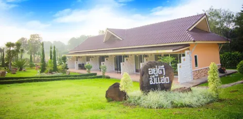Waranya Resort Hotels in Phu Ruea