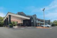 Quality Inn Fort Jackson Hotels in Dentsville