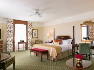 Popular Cultural Hotels in Davidson County