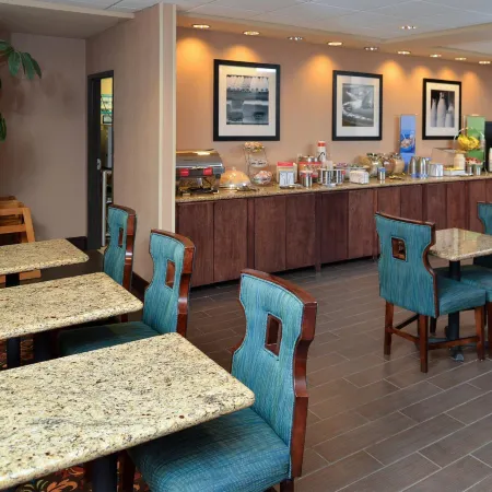 Hampton Inn Eagle Pass