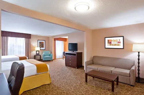 Holiday Inn Express & Suites Van Wert