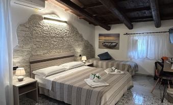 2. Villa An..