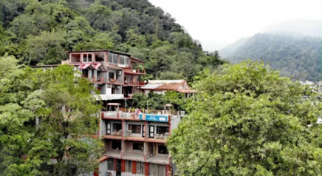 Hill Top Swiss Cottage