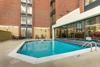 Drury Inn & Suites Columbus Dublin