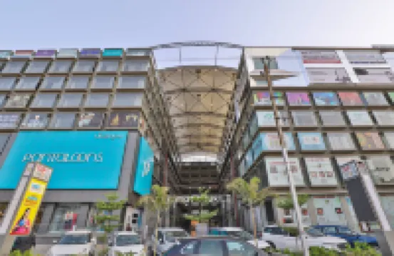 Hotel Parklanda Hotels near MICA