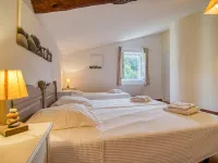 Les Grenaches Hotels in Draguignan