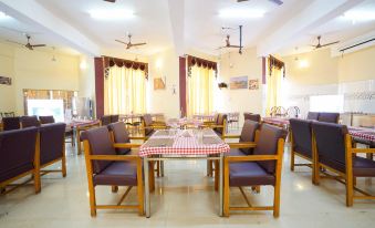 Hotel TamilNadu - Yercaud