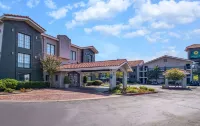 La Quinta Inn by Wyndham Sacramento North Hotel dekat Kompleks Golf Haggin Oaks