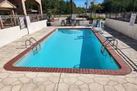 Days Inn by Wyndham Lumberton Hotels in Lumberton