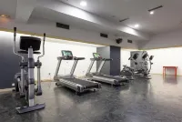 Hotel Tres Reyes Pamplona - Gym