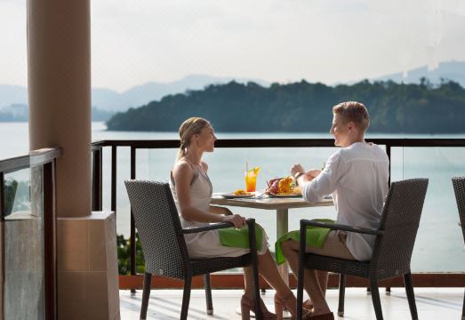 6. 더 웨스틴 시레..