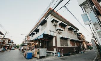 U Chaikhong Hotel