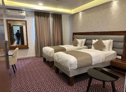 Hotel Golden Evana