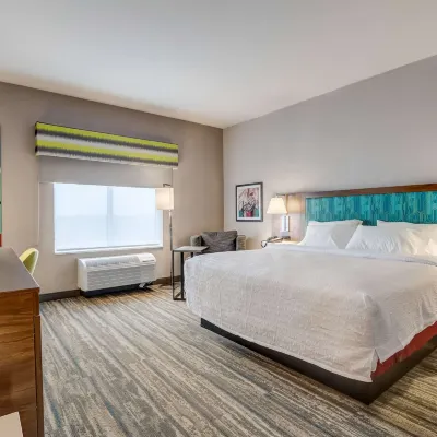Hampton Inn and Suites by Hilton Cincinnati Midtown Rookwood Hotels near Cincinnati Observatory