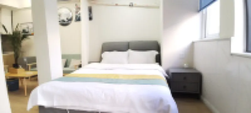 Dexin Yashe 71318 Apartment (Huanhu North Road)