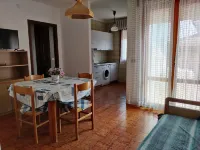 Charming Flat Close to the Beach