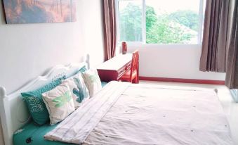 3 Pool with Condo Opposite the Train Station, Near Old City and Nimman