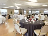 Super 8 by Wyndham Fort St. John BC Hotels in Peace River C