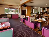 River Valley Inn and Suites by Belvilla Hotels in Roland