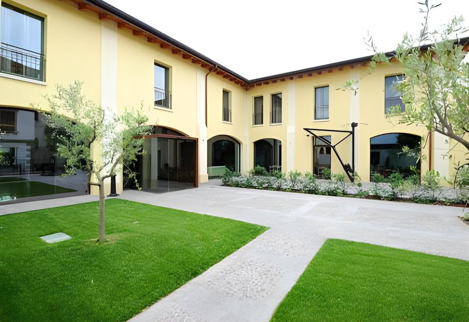 Hotel The Ziba Hotel & Spa, Exterior, Garden