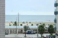 Pé na Areia Praia da Guilhermina Hotels in Praia Grande