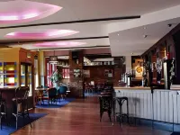 The Raven Hotel - bar
