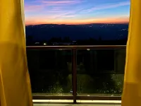 Hollywood Palace Resort Hotels in Khingar