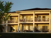 Coral Sands Hotel - parcheggio