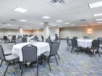 Holiday Inn Express WINNIPEG AIRPORT - POLO PARK by IHG Hotels near Assiniboia Downs