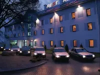 أيبيس ستايلز فارشافا ويست Hotels near بيموفو