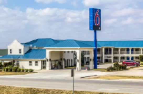 Motel 6 Seguin, TX Hotels in Seguin