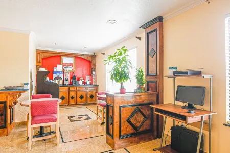 Scottish Inns & Suites Shenandoah Woodlands Mall Отели в г. Шенандоа