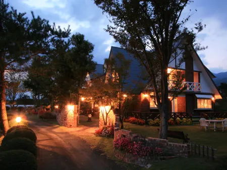 Pension Angelica Отели рядом с достопримечательностью «Aso Farm Land»