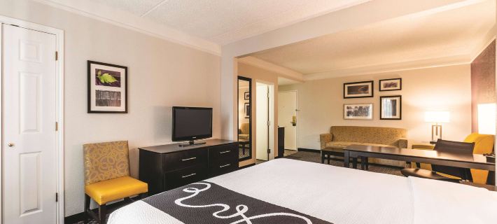 La Quinta Inn & Suites by Wyndham San Antonio Downtown Hotels in Bexar County