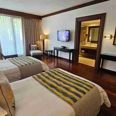 Jaypee Greens Golf and Spa Resort Rooms
