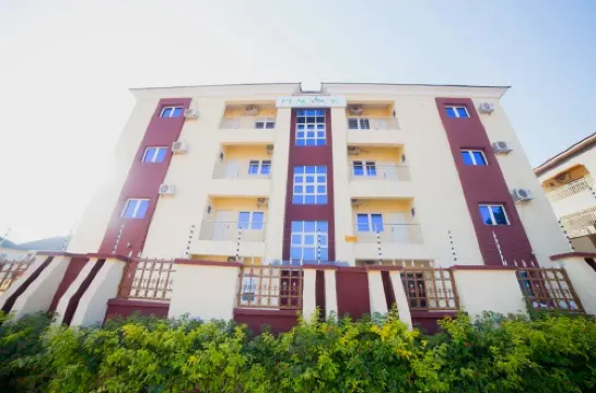 Orchid Suite & Apartment