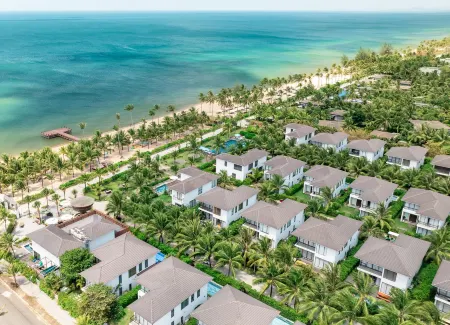 Andochine Villas Resort & Spa Phu Quoc - All Villas with Private Pool Отели рядом с Аэропорт Фукуок