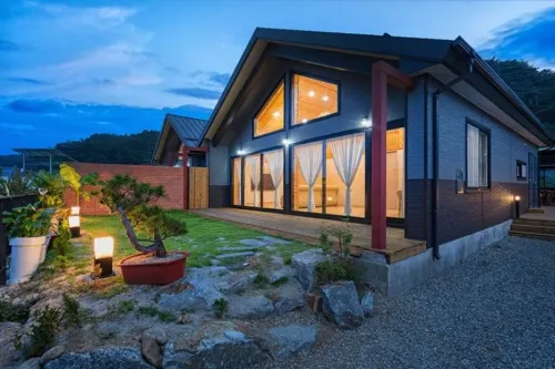 Samcheok Sea and Private Pool Villa Pension Hotel a Samcheok-si