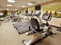 Holiday Inn Express & Suites Lincoln-Roseville Area Hotels in Lincoln