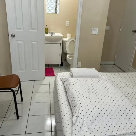 586 Hotel