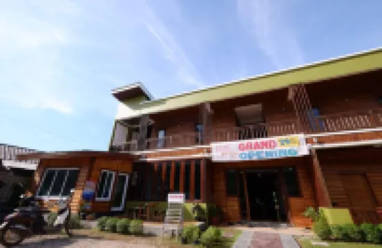 The peace tara house Hotels near Silver