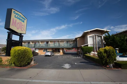 Gateway Lodge Hotels in Seaside