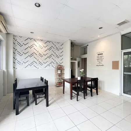 Kos Awany CoLiving