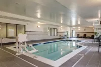 Hampton Inn Poplar Bluff - Pool