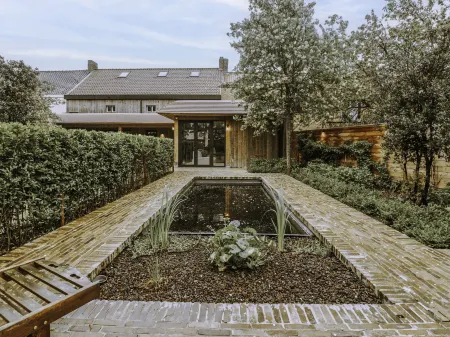 Huyze Ter Bercken with Swimming Pond